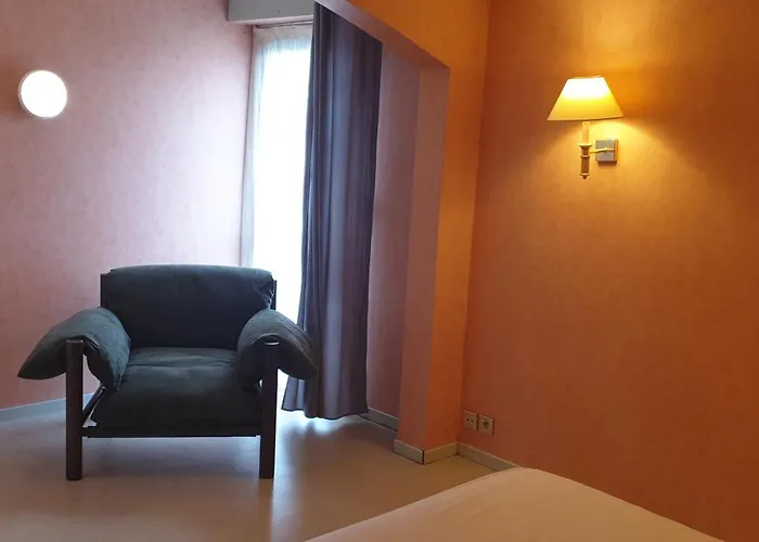 Logis L\'Auberge Bourbonnaise