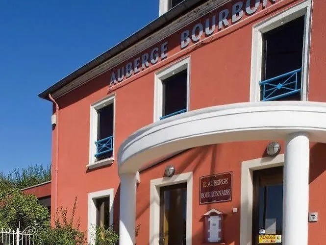 Logis L\'Auberge Bourbonnaise