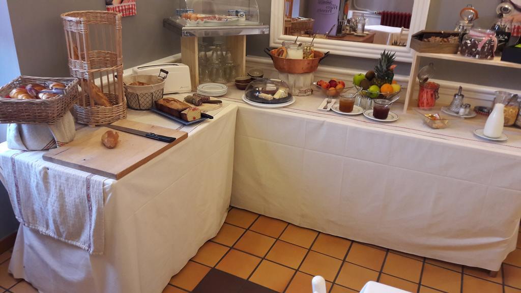 Hotel Logis L'auberge Bourbonnaise 3*